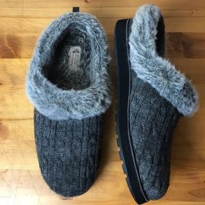 Bob’s Skechers Sweater Mules Slip on